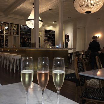 Effervescence - Be there in a Prosecco half pour - Champagne Bars Near Me - New Orleans, Louisiana