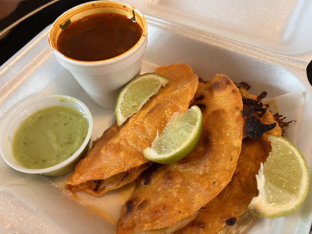 TACOS LAS CALIFORNIAS Updated October 2024 4009 Fiesta Plz, Tampa