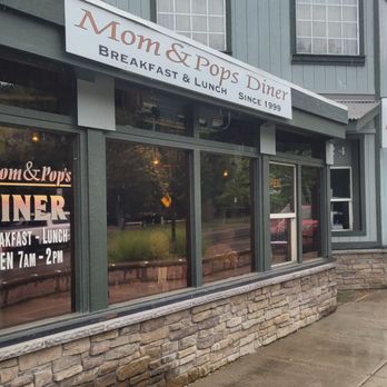 Mom & Pop's Diner - Diners Near Me - Carson City, Nevada
