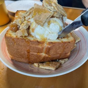 Kaimuki Shokudo - Mother's  Day Special Honey Toast- delicious! - Japanese Near Me - Honolulu, Hawaii