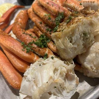 Crabby Bill's - Snow crab legs - Seafood Near Me - St. Pete Beach, Florida