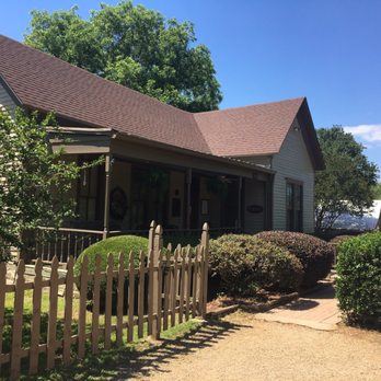 Cross Timbers Winery - Welcome to Cross Timbers - Wineries Near Me - Grapevine, Texas