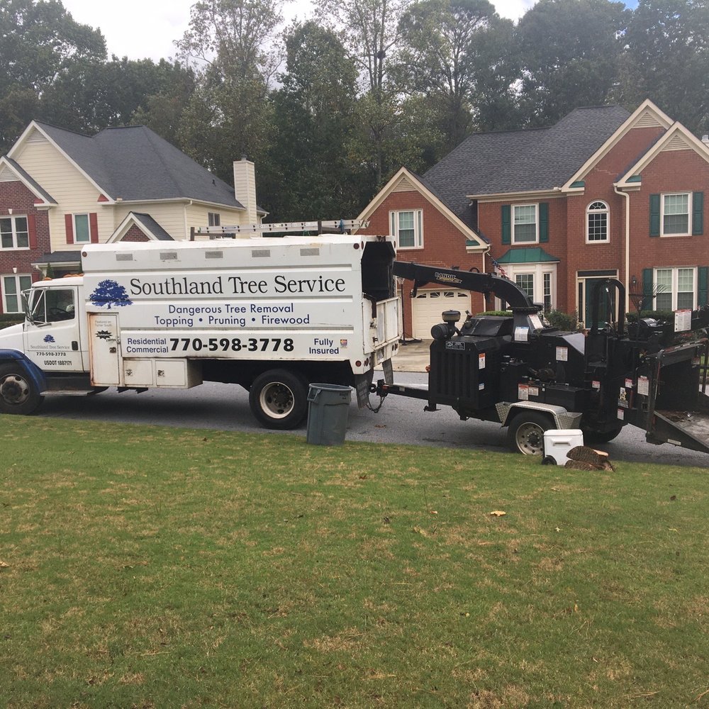 Southland Tree Service - Southland Tree Service truck & chipper - Tree Services Near Me - Atlanta, Georgia Southland Tree Service - Southland Tree Service truck & chipper - Tree Services Near Me - Atlanta, Georgia