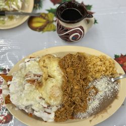 Panza Xpress - The Pansanstor, Chilaquiles, Two Eggs, Tinga, Rice and Beans, in platillo extraordinario.