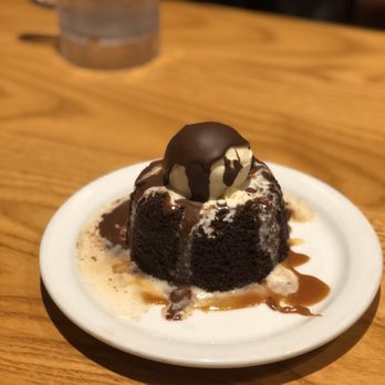 Chili's - Mini Molten Lava Cake - American Near Me - Kapolei, Hawaii Chili's - Mini Molten Lava Cake - American Near Me - Kapolei, Hawaii