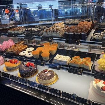 Xinfa Bakery - Cakes - Bakeries Near Me - Brooklyn, New York