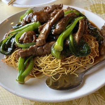 Sun Kong - Beef chow mein - Dim Sum Near Me - Malden, Massachusetts