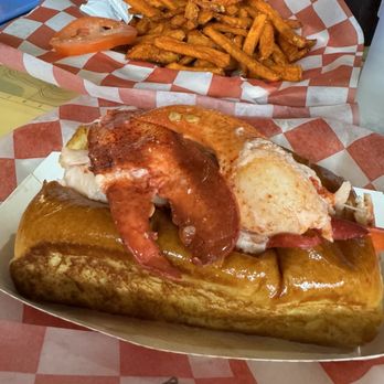Beal's Lobster Pier - Lobster Rolls - Seafood Near Me - Southwest Harbor, Maine Beal's Lobster Pier - Lobster Rolls - Seafood Near Me - Southwest Harbor, Maine