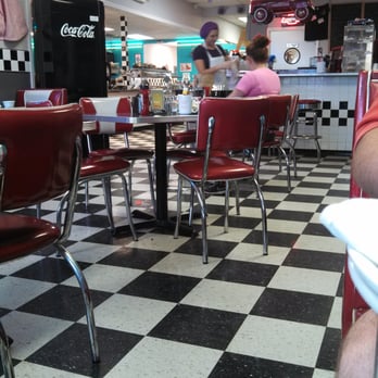 Papa J's Pizzeria & Diner - Old time decor, fresh food - Pizza Near Me - Honor, Michigan Papa J's Pizzeria & Diner - Old time decor, fresh food - Pizza Near Me - Honor, Michigan