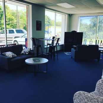 Biggins Auto Repair - Customer waiting lounge - Auto Repair Near Me - Columbia, Connecticut Biggins Auto Repair - Customer waiting lounge - Auto Repair Near Me - Columbia, Connecticut