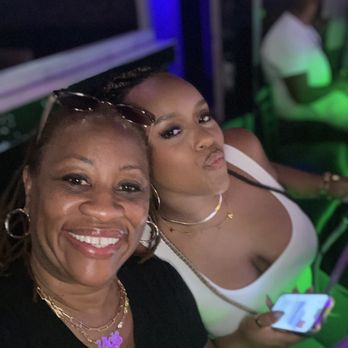 Flirt Lounge - Hookah Bars Near Me - Arlington, Virginia