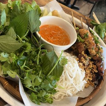 An Vi - House vermicelli platter - Vietnamese Near Me - Casselberry, Florida