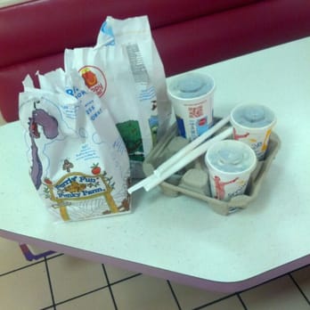 McDonald's - Burgers Near Me - Millbrae, California McDonald's - Burgers Near Me - Millbrae, California
