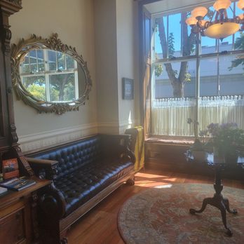 Hotel Diamond - Lobby - Hotels Near Me - CHICO, California