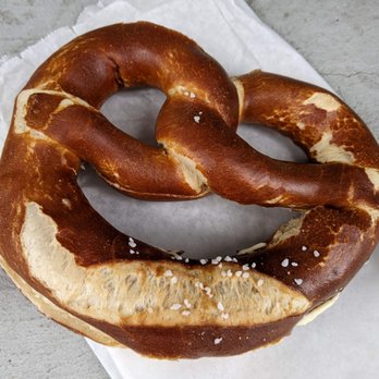 Brezel Berlin - 07/10/22 Butter Brezel - Cafes Near Me - Berlin, BE