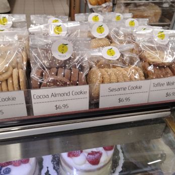 Bakery Nakamura - Display of cookies - Bakeries Near Me - Markham, Ontario