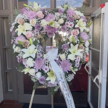 Lester's Flower Shop - Floral Designers Near Me - Colma, California Lester's Flower Shop - Floral Designers Near Me - Colma, California