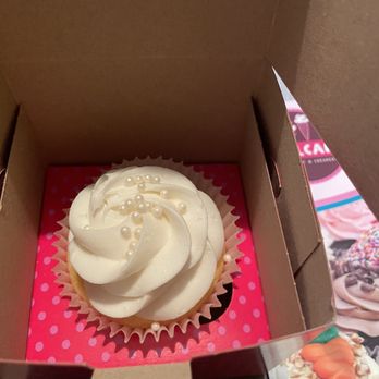 Smallcakes - Cupcakes Near Me - Chesterfield, Missouri Smallcakes - Cupcakes Near Me - Chesterfield, Missouri