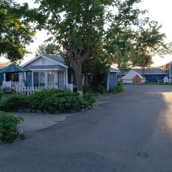Lake Place Resort - Single detached bungalow. With tent area. - Resorts Near Me - Glenhaven, California Lake Place Resort - Single detached bungalow. With tent area. - Resorts Near Me - Glenhaven, California