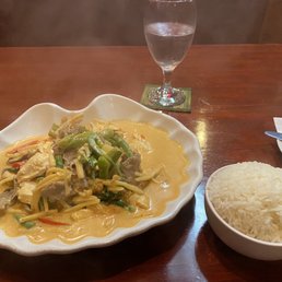 Chicken and beef combo red curry. Chicken and beef combo red curry.