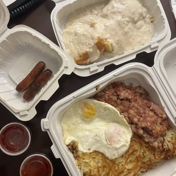 Betty Faye's Cafe - Corned Beef Hash (over medium eggs, biscuits and gravy, hash browns), sausage links - New American Near Me - Corona, California Betty Faye's Cafe - Corned Beef Hash (over medium eggs, biscuits and gravy, hash browns), sausage links - New American Near Me - Corona, California