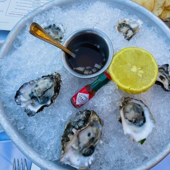 EPIC Steak - 6 tasty oysters - Steakhouses Near Me - San Francisco, California