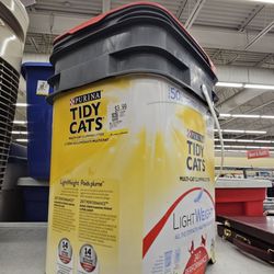 Value Village - Empty cat litter pail for $3.99