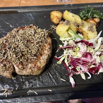 Osteria del Borgo - Filet with truffles - Italian Near Me - Montepulciano, SI Osteria del Borgo - Filet with truffles - Italian Near Me - Montepulciano, SI