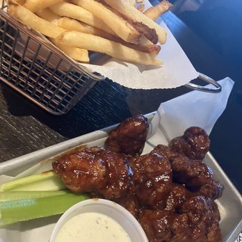 Dave & Buster's Indianapolis - American Near Me - Indianapolis, Indiana