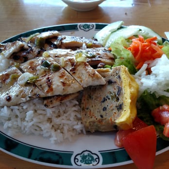 Saigon Cafe - Grilled chicken with rise and salad. Amazing - Vietnamese Near Me - Kenosha, Wisconsin