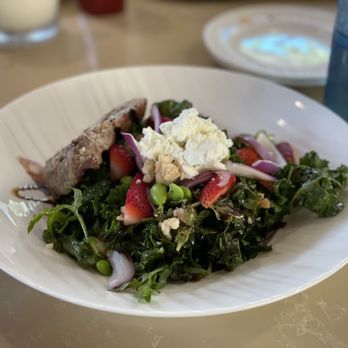 Holoholo Grill - Kale & Arugala salad with fresh catch - Hawaiian Near Me - Koloa, Hawaii Holoholo Grill - Kale & Arugala salad with fresh catch - Hawaiian Near Me - Koloa, Hawaii