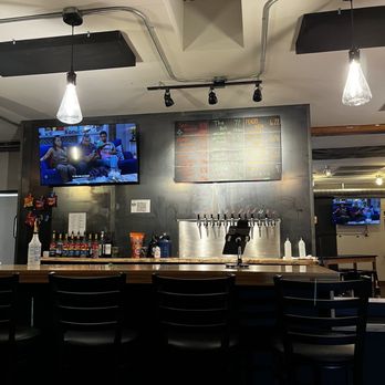 Brew Lab Beer & Cider - a bar with a television - Breweries Near Me - Albuquerque, New Mexico