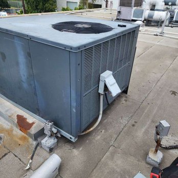 Pro Master Heating & Air Conditioning - HVAC unit overhanging foundation - Heating & Air Conditioning/HVAC Near Me Pro Master Heating & Air Conditioning - HVAC unit overhanging foundation - Heating & Air Conditioning/HVAC Near Me