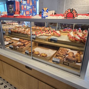 Paris Baguette - Pastries - Bakeries Near Me - Nashville, Tennessee Paris Baguette - Pastries - Bakeries Near Me - Nashville, Tennessee