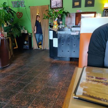 Tara Thai Cafe - Enjoying Sunday lunch - Thai Near Me - Redondo Beach, California