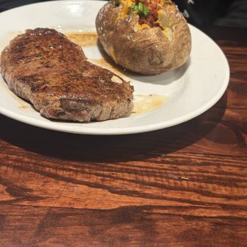 LongHorn Steakhouse - Outlaw Ribeye Loaded Baked Potato - American Near Me - Woodbridge, Virginia LongHorn Steakhouse - Outlaw Ribeye Loaded Baked Potato - American Near Me - Woodbridge, Virginia