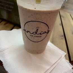 Oreo and walnut milkshake Oreo and walnut milkshake