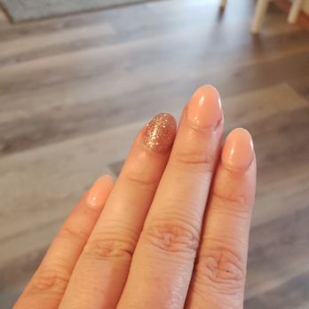 T20 Nail Spa - Natural nails with a bit of sparkle - Nail Salons Near Me - Richland, Washington