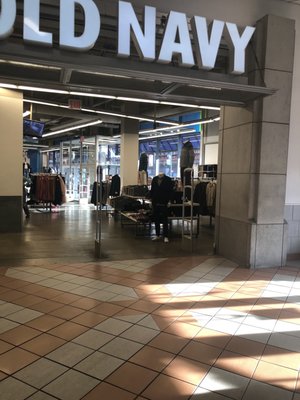 Atlantic Terminal Mall by null