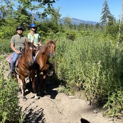 Red Hawk Stables