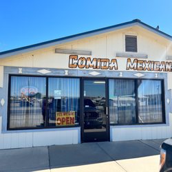 Burritos Y Mas - The exterior of the building.