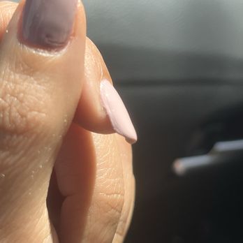 Bloom Nails - Splotches, uneven painting of paint layers - Nail Salons Near Me - Los Angeles, California