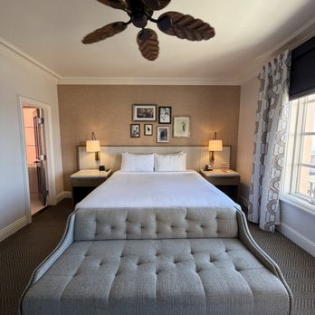 La Valencia Hotel - Hotels Near Me - La Jolla, California La Valencia Hotel - Hotels Near Me - La Jolla, California