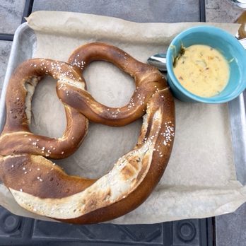 Rio Grande Lounge - Soft pretzel - Lounges Near Me - Bernalillo, New Mexico