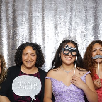 Phizpix Photobooth - Phizpix Photobooth (Quince) - Photo Booth Rentals Near Me Phizpix Photobooth - Phizpix Photobooth (Quince) - Photo Booth Rentals Near Me