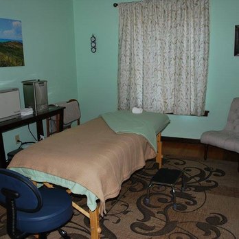 Intuitive Massage Therapy and Bodywork - Mike's room - Massage Therapy Near Me - Fort Smith, Arkansas Intuitive Massage Therapy and Bodywork - Mike's room - Massage Therapy Near Me - Fort Smith, Arkansas