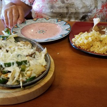 Lakeview Grill - Fajita on sizzling pan. - Soup Near Me - Clearwater, Florida