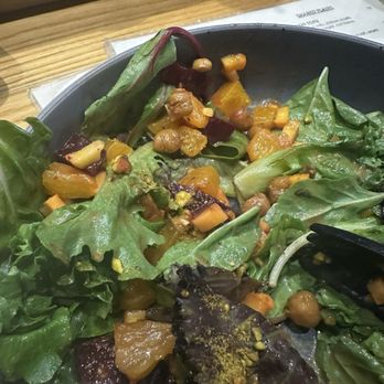 Tane Vegan Izakaya - Salad - Sushi Bars Near Me - Honolulu, Hawaii