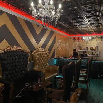 Aria Suya Kitchen - the interior of the restaurant - African Near Me - Houston, Texas Aria Suya Kitchen - the interior of the restaurant - African Near Me - Houston, Texas