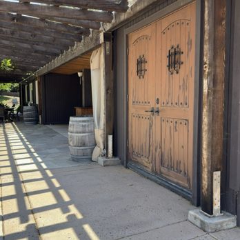 Lumiere Winery - Wineries Near Me - Temecula, California Lumiere Winery - Wineries Near Me - Temecula, California